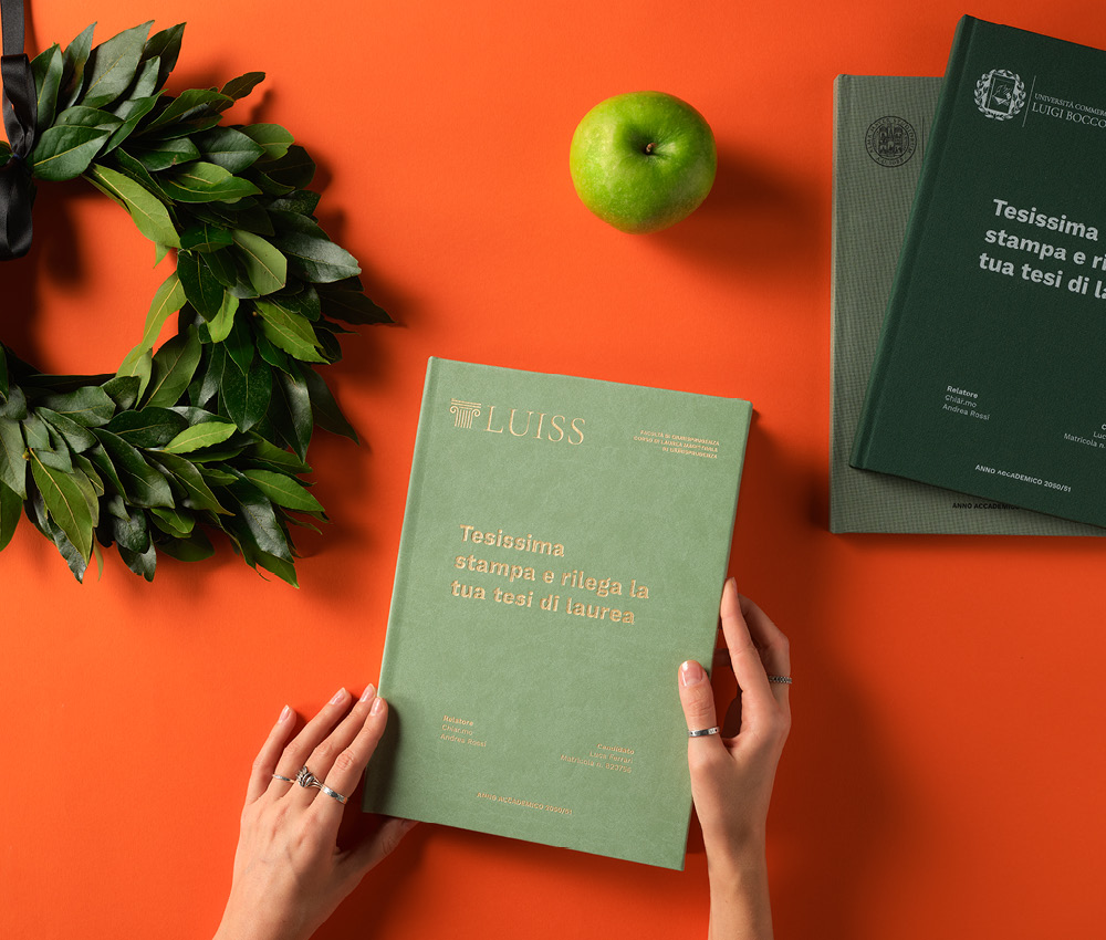 Copertina Tesi verde: il colore della laurea per Scienza e Natura